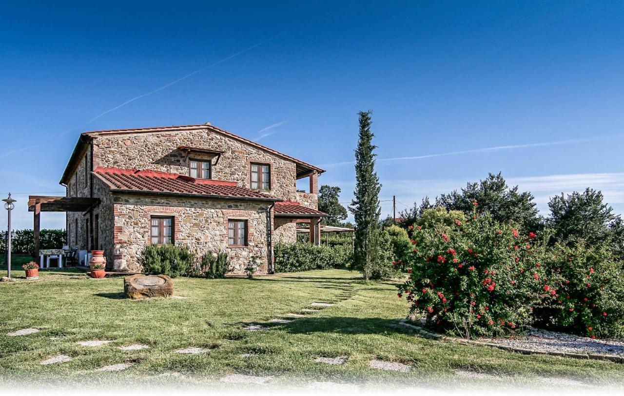 Agriturismo Borgo Campetroso 苏韦雷托 外观 照片