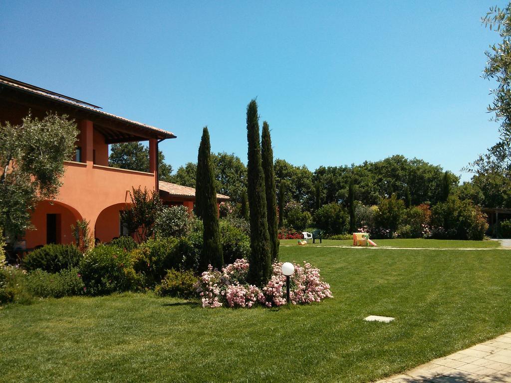 Agriturismo Borgo Campetroso 苏韦雷托 外观 照片