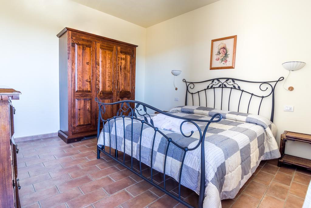 Agriturismo Borgo Campetroso 苏韦雷托 外观 照片