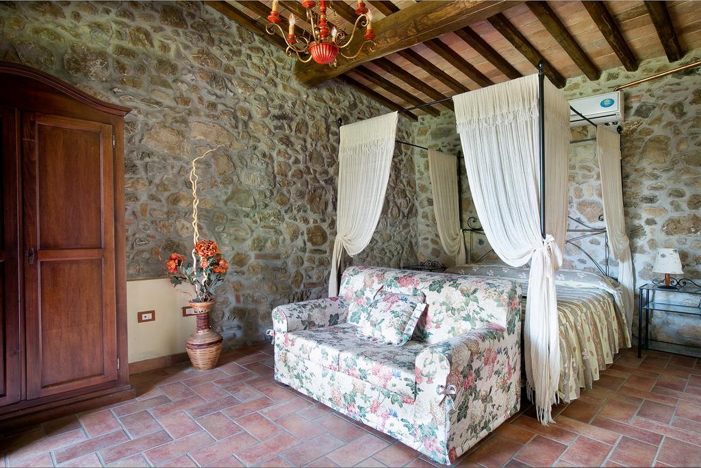 Agriturismo Borgo Campetroso 苏韦雷托 外观 照片