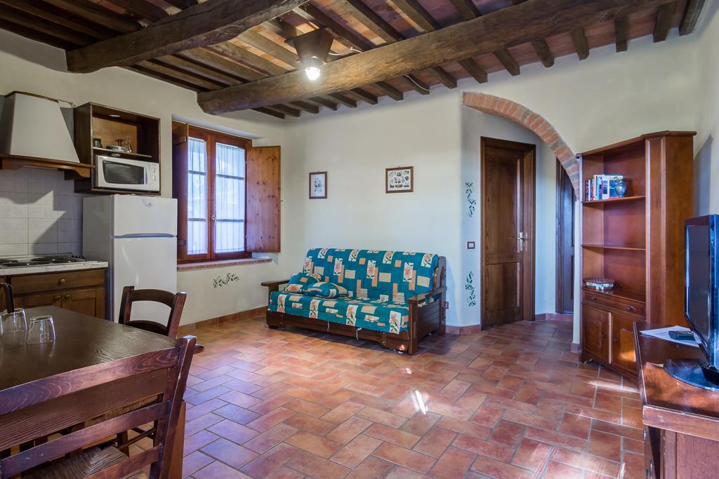 Agriturismo Borgo Campetroso 苏韦雷托 外观 照片