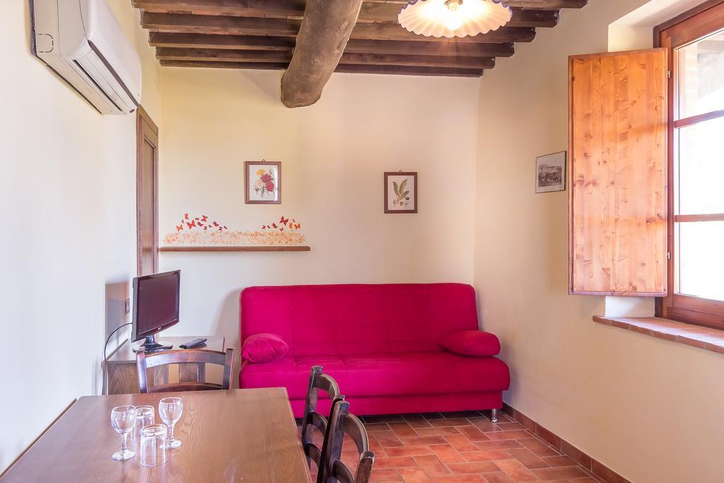 Agriturismo Borgo Campetroso 苏韦雷托 外观 照片