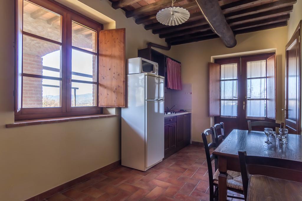Agriturismo Borgo Campetroso 苏韦雷托 外观 照片
