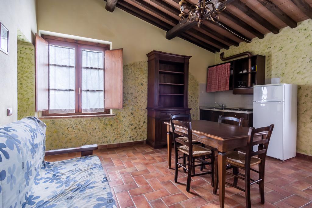 Agriturismo Borgo Campetroso 苏韦雷托 外观 照片
