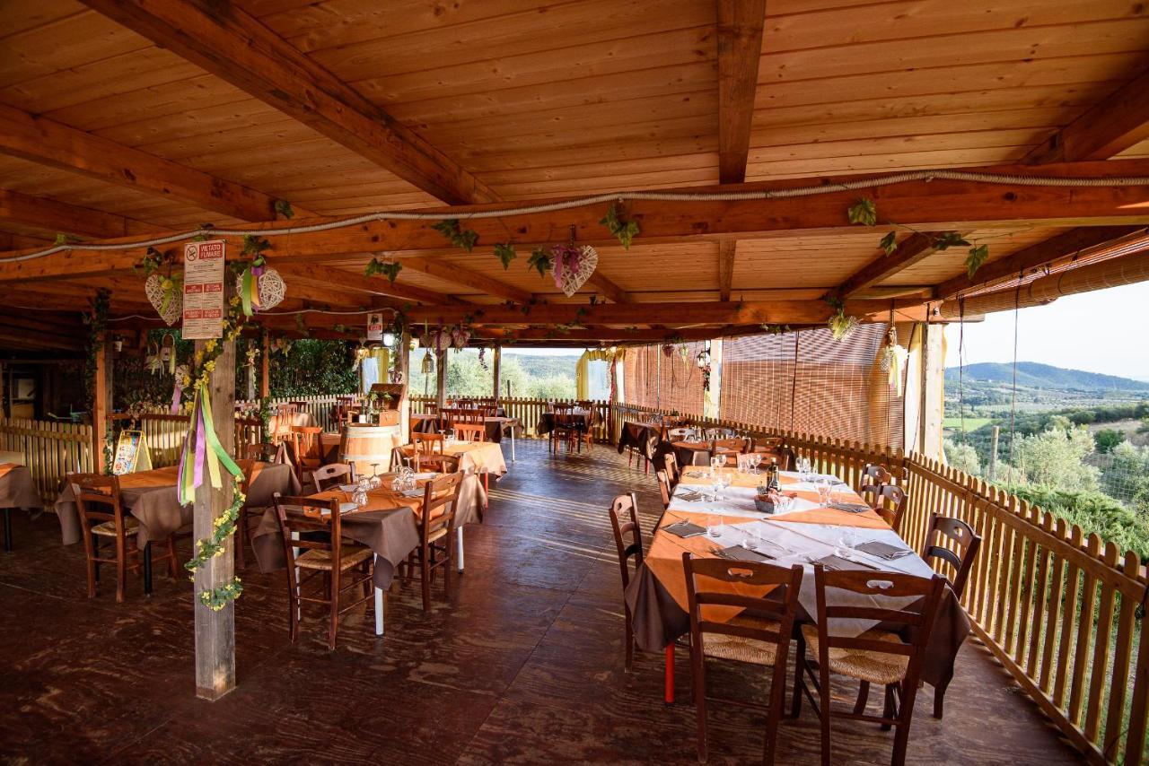 Agriturismo Borgo Campetroso 苏韦雷托 外观 照片