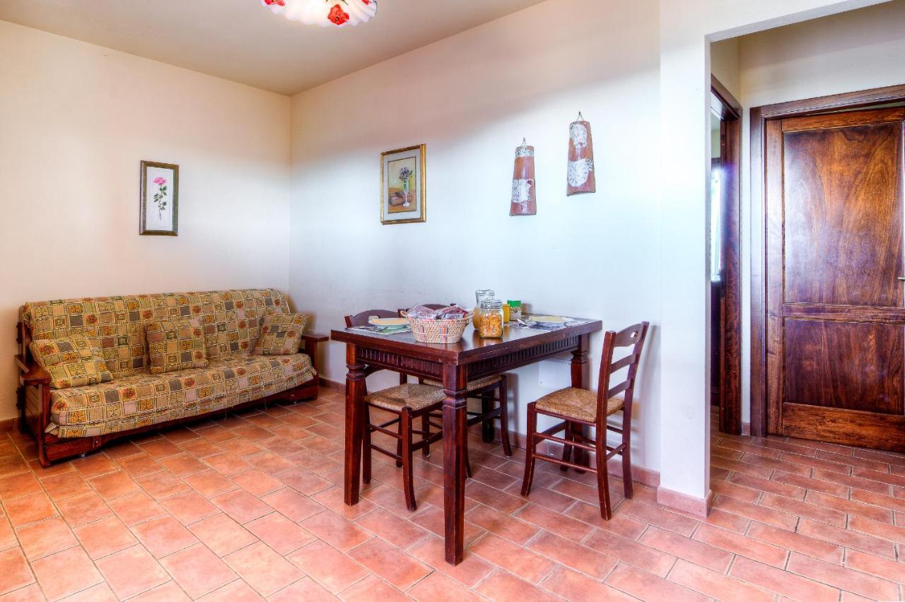 Agriturismo Borgo Campetroso 苏韦雷托 外观 照片